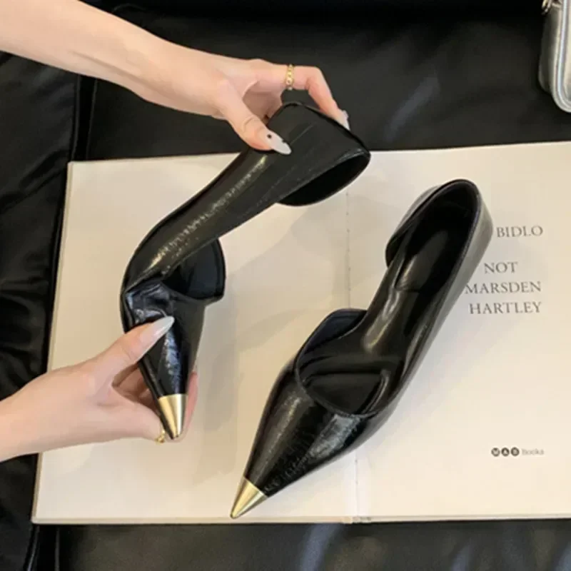 Elegant Pointed Toe Kitten Hee - Women Fashion Brand のレビューと価格